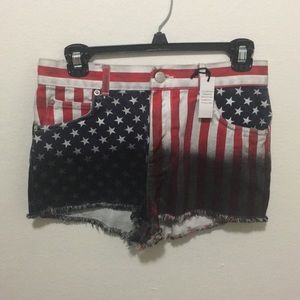 Flag shorts from Topshop!